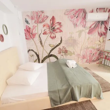 شقة Decebal Elite Apartament بوخارست