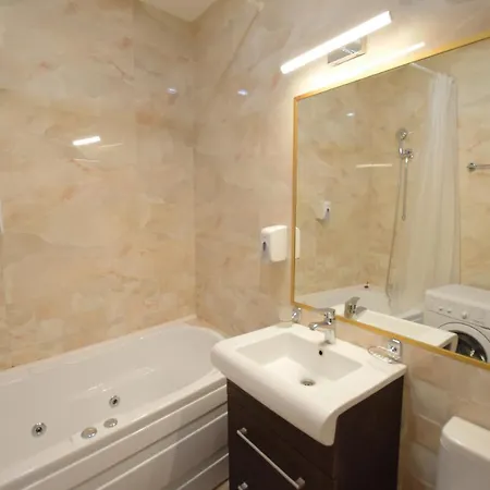 Decebal Elite Apartament بوخارست